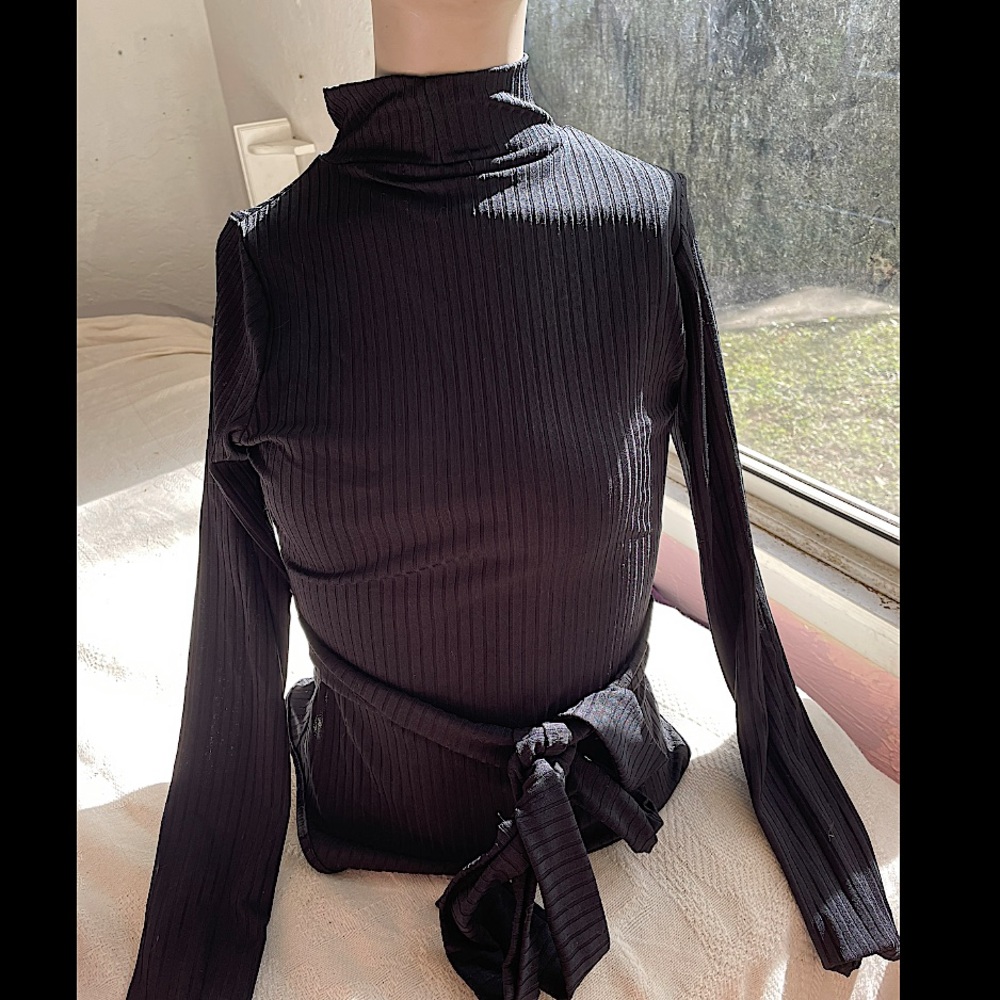 Bebe long sleeve body suit size medium